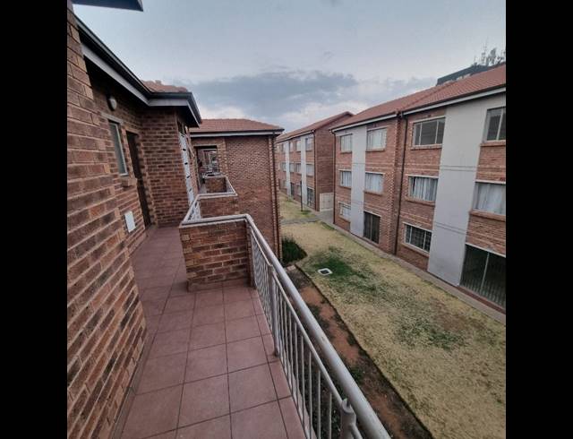 2 BEDROOM APARTMENT FOR SALE IN EDENDALE
